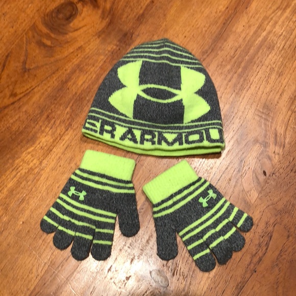 Under Armour Other - Youth Under Armour Hat & Glove set Sz M/4-6 years